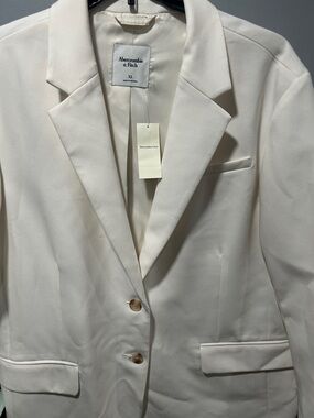 Abercrombie & Fitch Women's Off-White Blazer